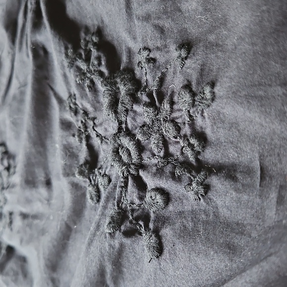 Old Navy Black Button Front Embroidered Cotton Blouse XL NWT - Picture 15 of 16